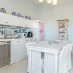Afroessa Apartment