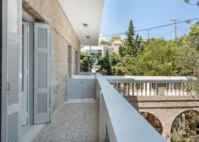 Psathi Seaview House *